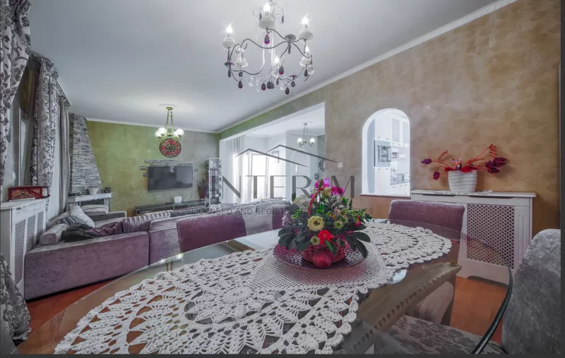 Beautiful Penthouse For Sale  In Gemrasoyia , Limassol  (4 Bedroom) photo 4