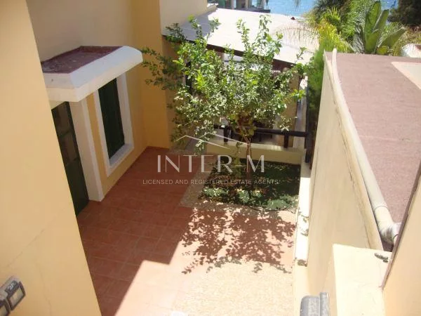 Villa For Sale In Agios Tychonas Tourist Area (5 Bedroom) φωτογραφία 2