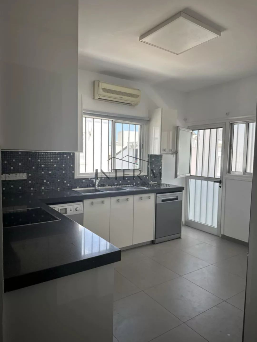 Unfurnished Upper House For Rent In Apostolos Andreas Limassol Cyprus (2 Bedroom) φωτογραφία 6