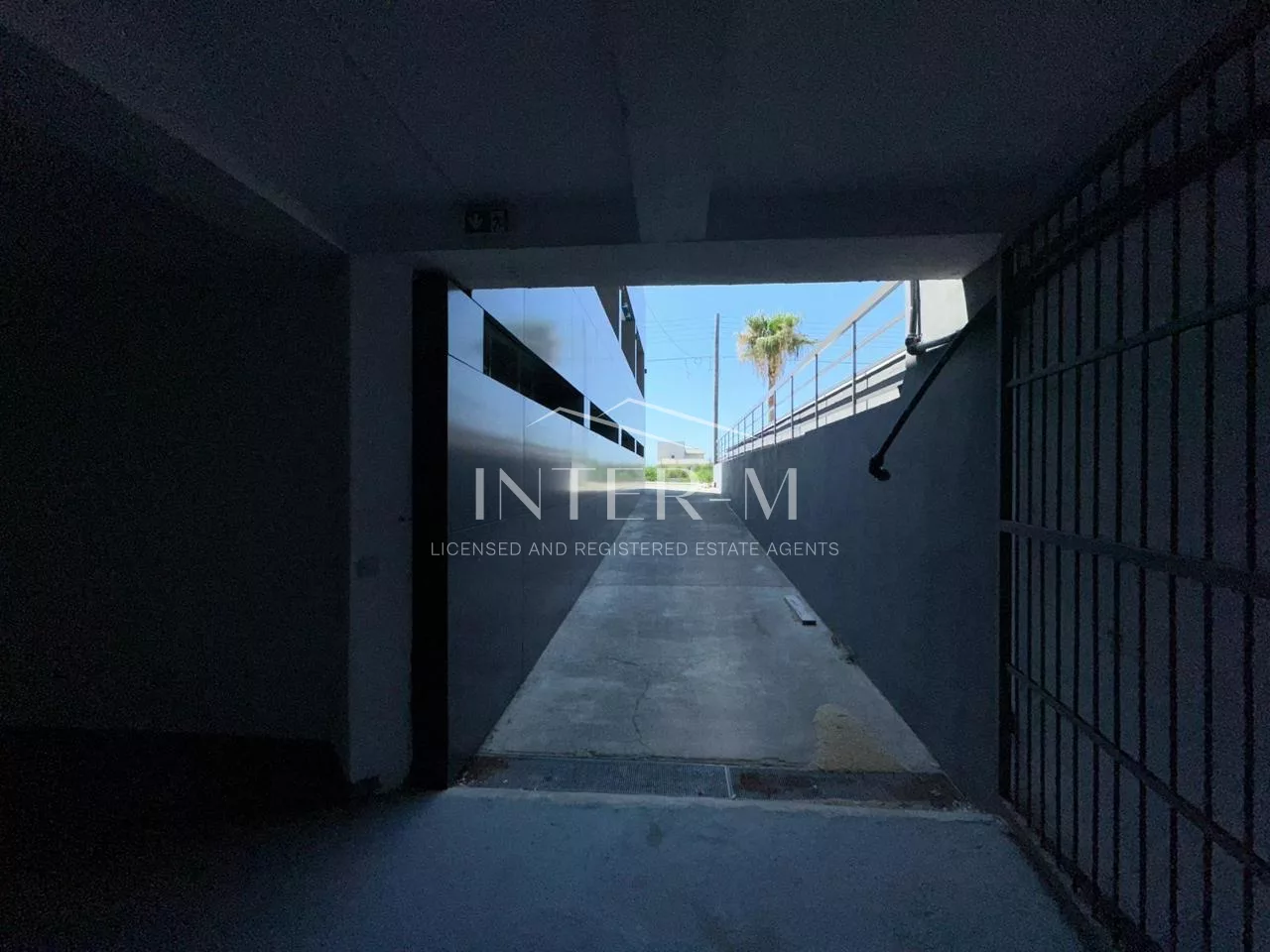 Commercial Building For Rent In Agios Athanasios , Limassol , Cyprus φωτογραφία 19