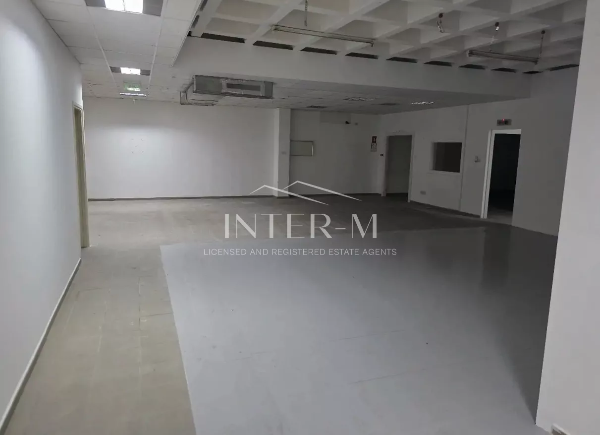 Commercial Building For Rent In The Heart Of Limassol – Agia Zoni Area, Cyprus(588  Sq.m) φωτογραφία 9