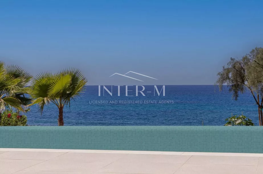 Luxurious Beachfront Villa For Sale In Kissonerga, Paphos, Cyprus (4 Bedrooms) photo 10