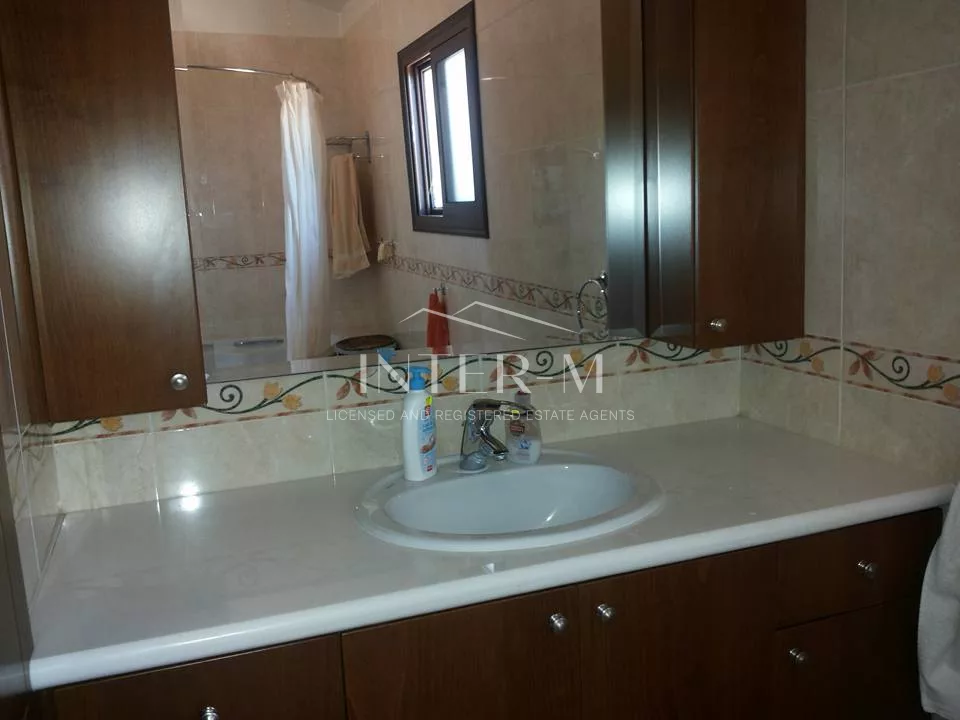 Luxurious Villa In Erimi (5 Bedroom) photo 22