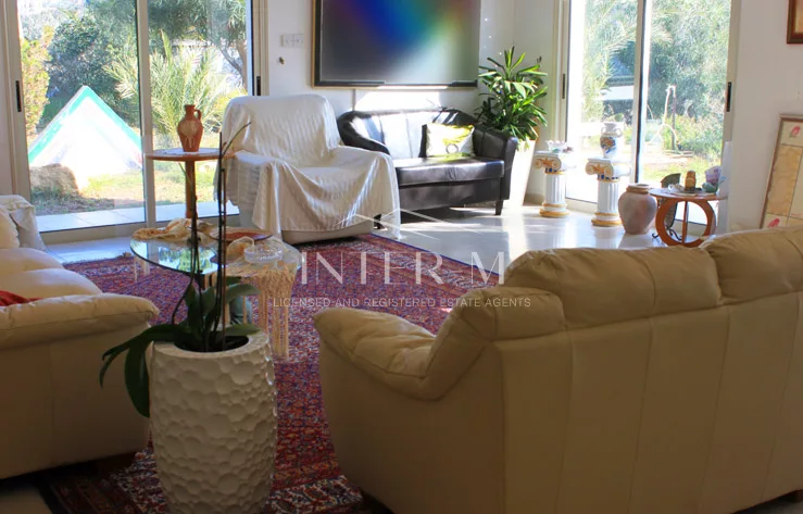Stunning Villa For Sale In Mesovounia (4 Bedroom)