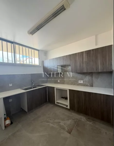 Renovated Apatment For Sale In Apostolou Petrou&Pavlou, Limasol, Cyprus  (2 Bedroom) φωτογραφία 4