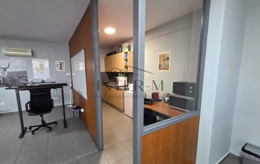 Fully Refurbished Office for Rent – Agia Zoni, Limassol,Cyprus photo 8