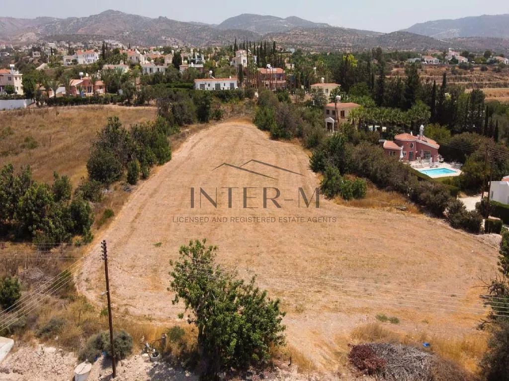 For Sale - Commercial/ Residential Field In Pegeia - Paphos (6868 Sq.m) φωτογραφία 2