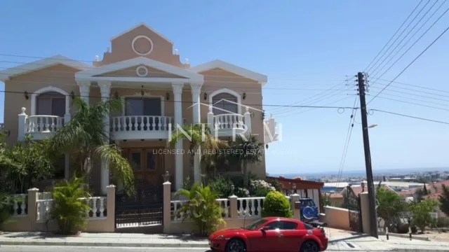 Massive Villa In Germasogeia (5 Bedroom)