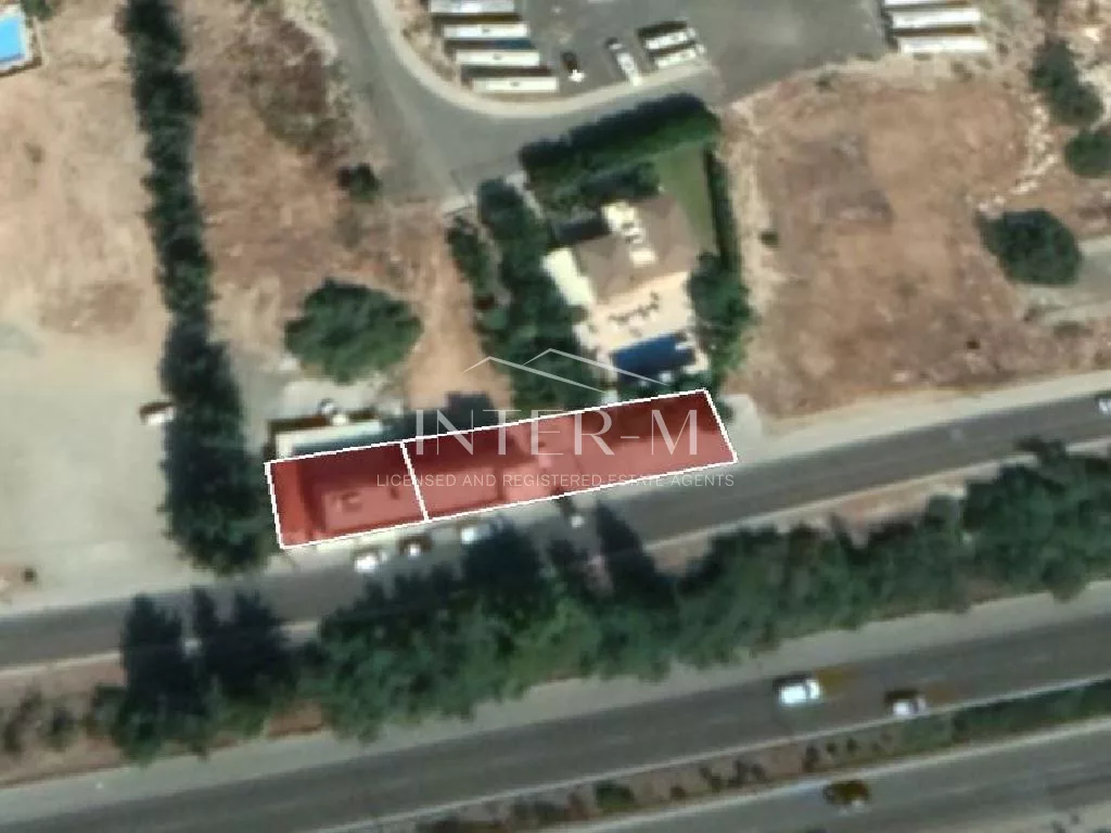 Commercial Building For Sale In Germasogeia  (537 sq.m)