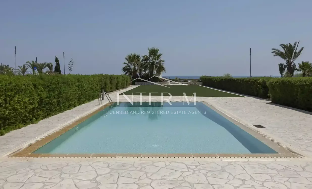 Luxurious 5-Bedroom Beachfront Villa For Sale,Perivolia, Larnaca, Cyprus (5 Bedroom) photo 10