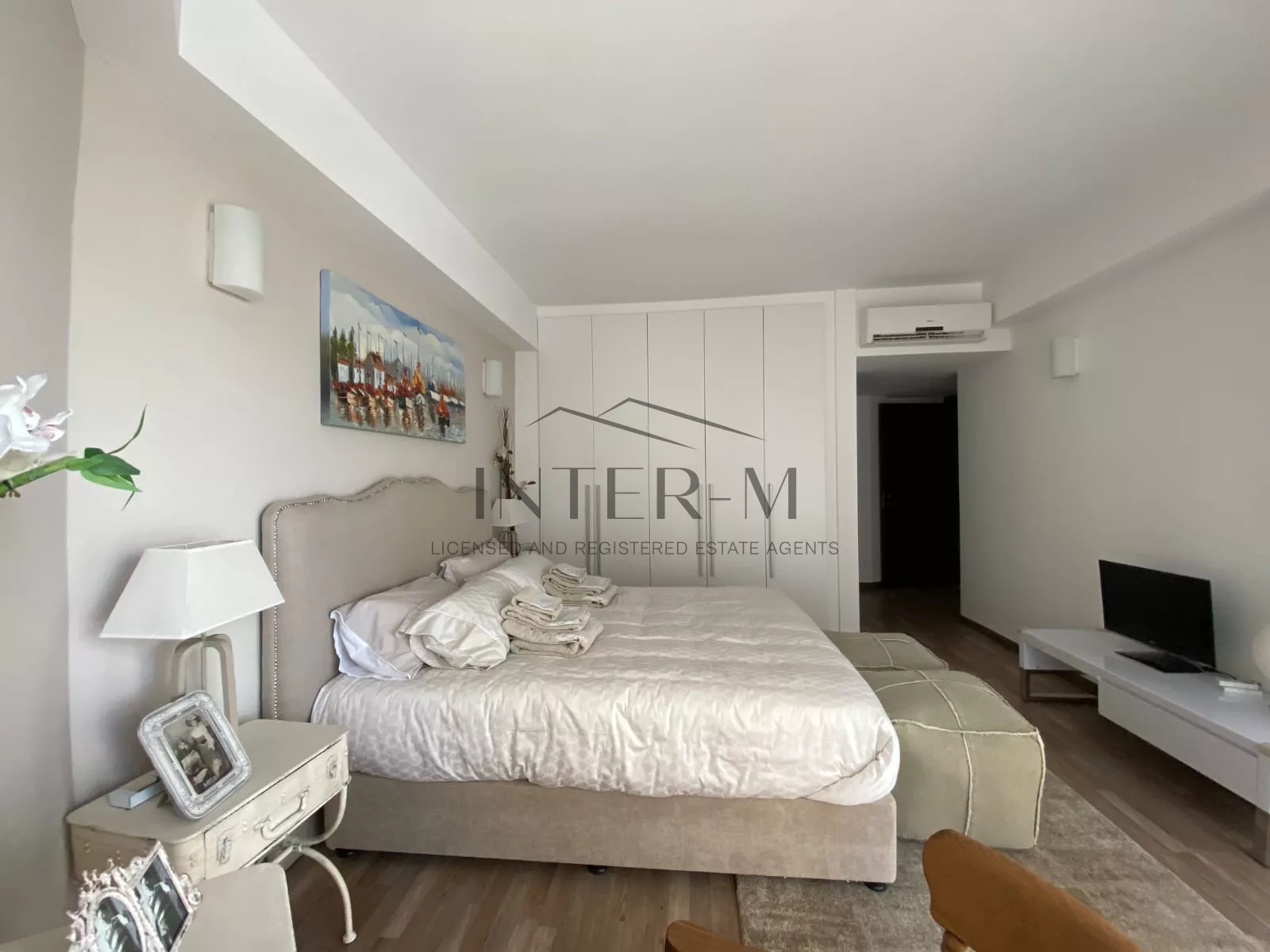 Apartment Recently Renovated For Sale In Molos Area , Limassol  (3 Bedroom)