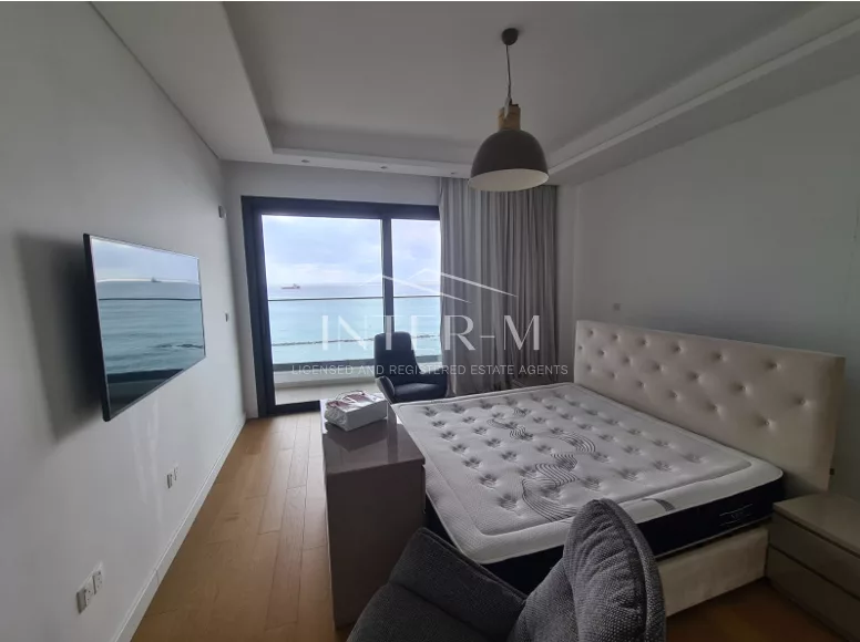 Luxury Seafront 3-Bedroom Apartment For Rent – Limassol Old Town φωτογραφία 7