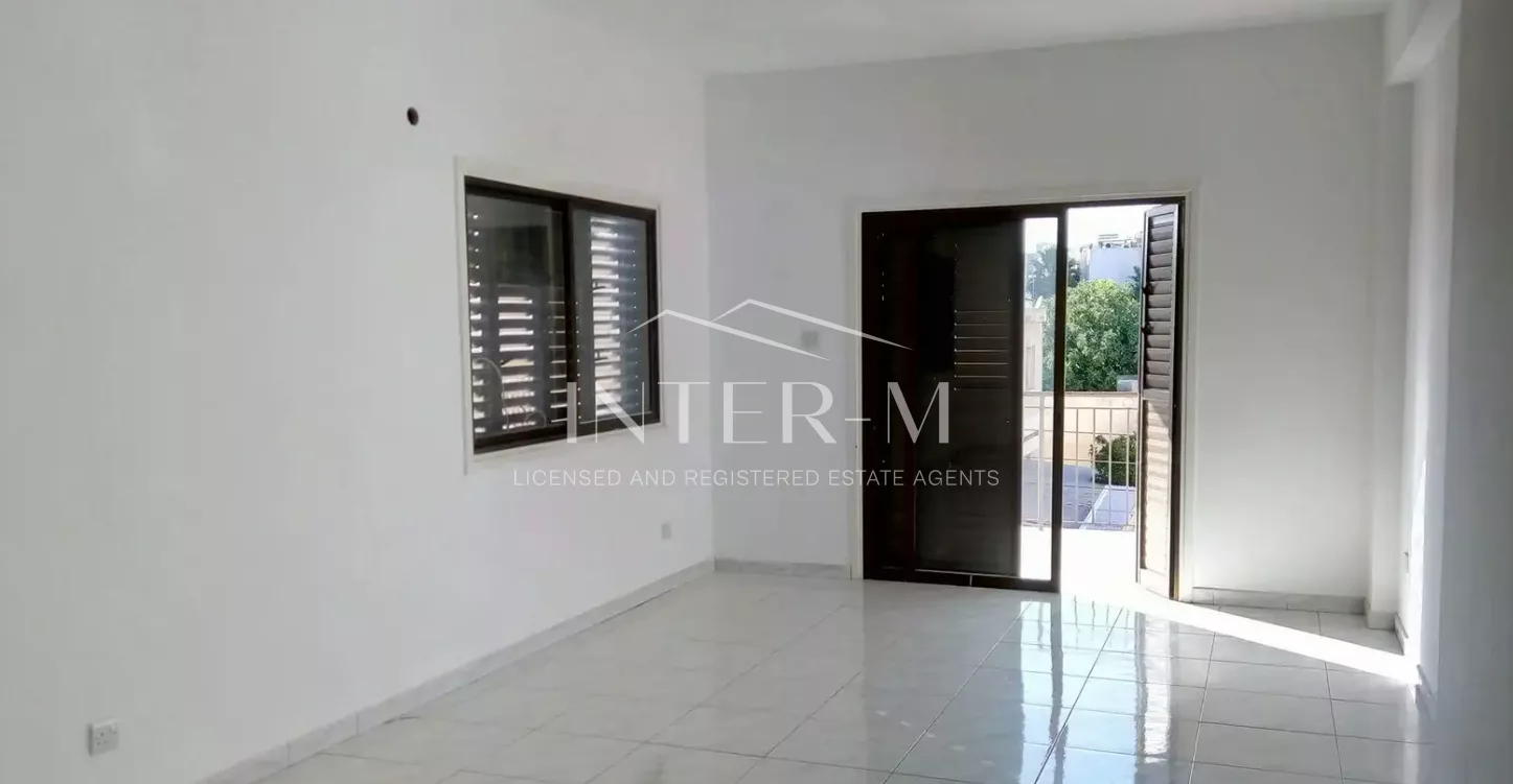 Building In Central Limassol, In Agios Nikolaos Limassol (242 Sq.m) photo 4