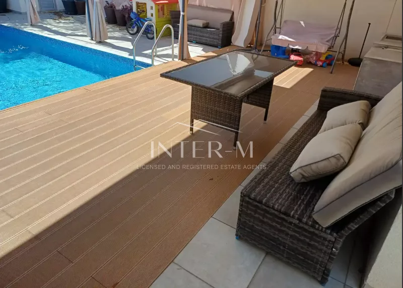 Stylish 4-Bedroom Semi-Detached House For Rent In Ypsonas, Limassol (4 Bedroom) φωτογραφία 3