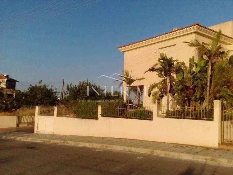 Luxury Villa For Rent In Erimi Village, Limassol  (4 Bedroom) photo 38