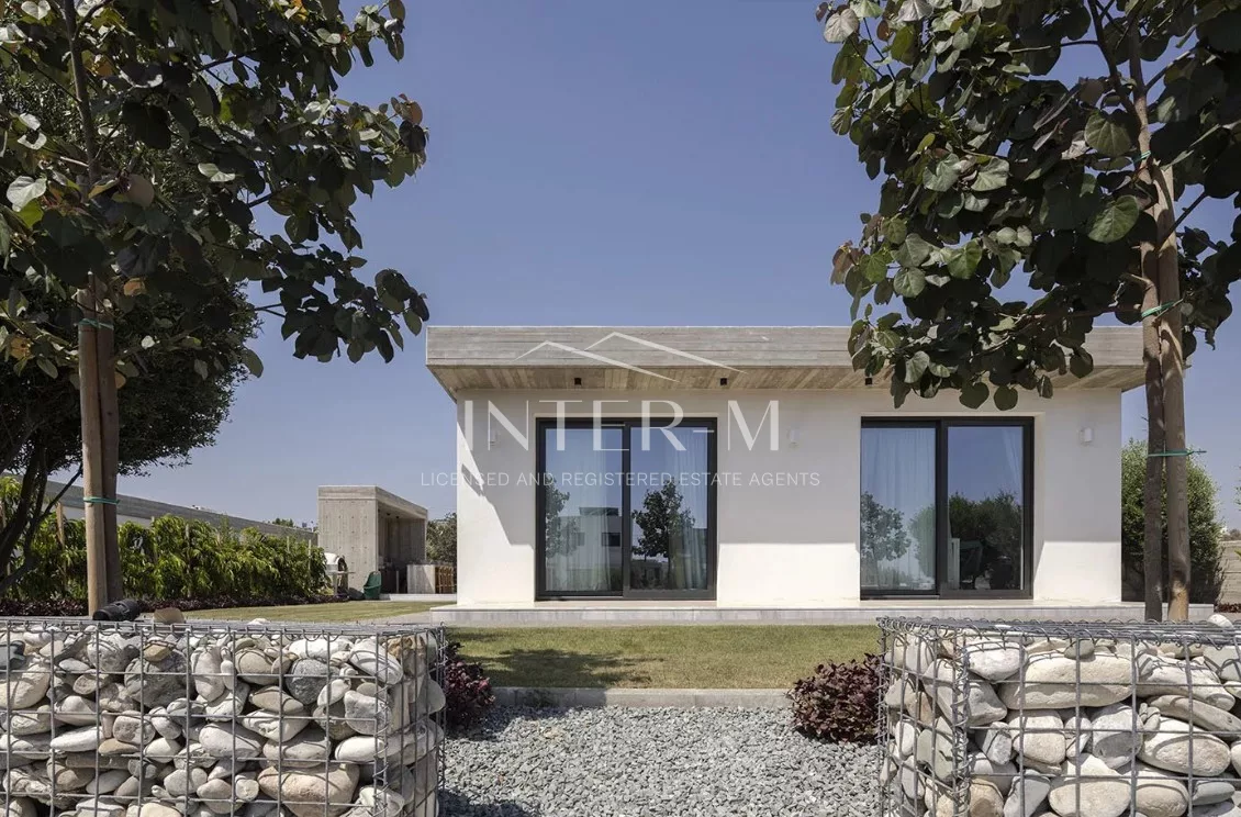 Luxury 4 Bedroom Bungalow For Sale In Geroskipou, Paphos, Cyprus photo 13