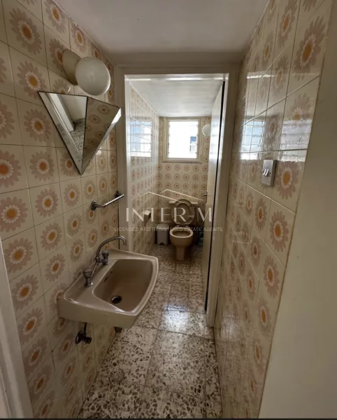 Top Floor Apartment For Rent In Neapolis,Limassol (3 Bedroom) photo 2