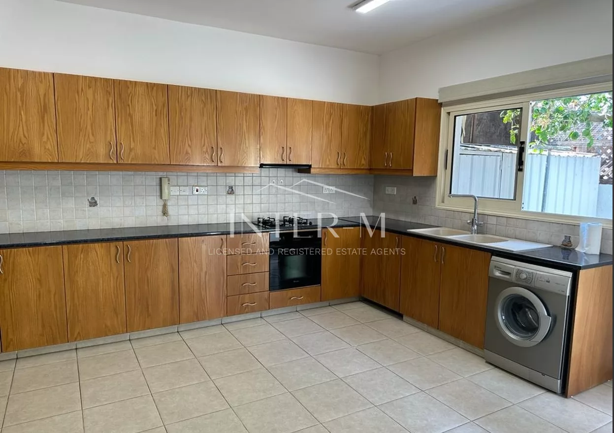 Semi Detached House For Rent In Zakaki , Limassol  (3 Bedroom) photo 12