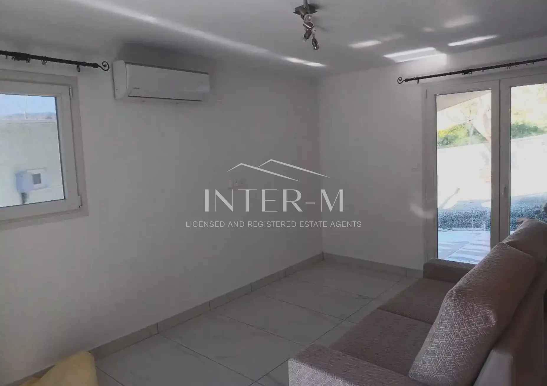 Stunning Detached House For Rent In Parekklisha,Limassol ( 2 Bedroom) photo 7
