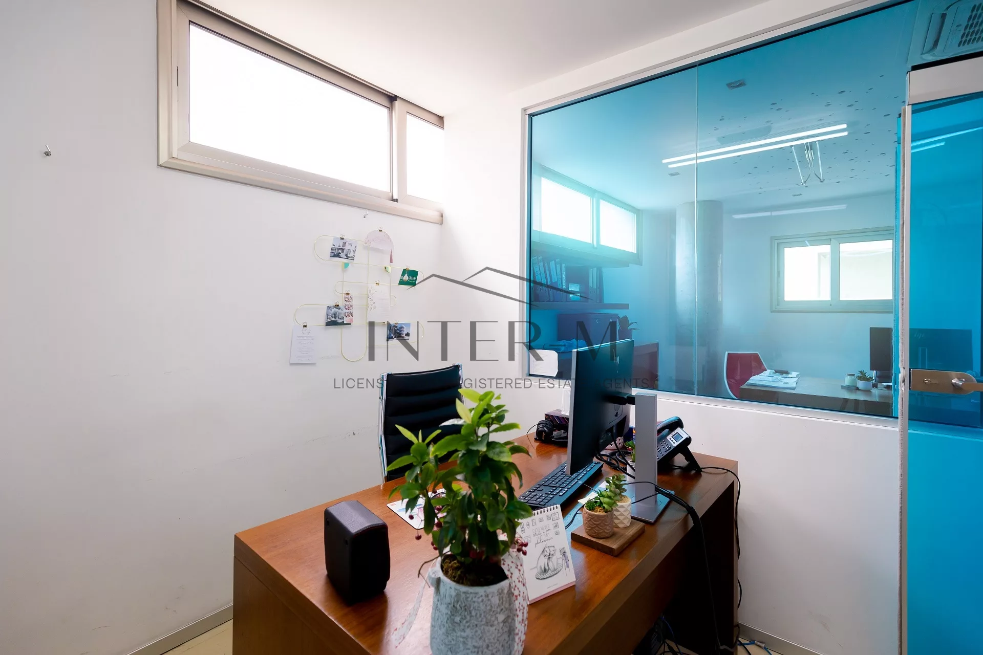 Exceptional Offices For Sale In Aradippou, Larnaca, Cyprus φωτογραφία 20