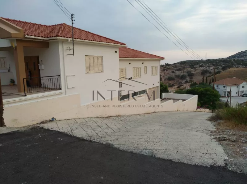 Villa For Sale In Pareklisia (3 Bedroom) photo 2