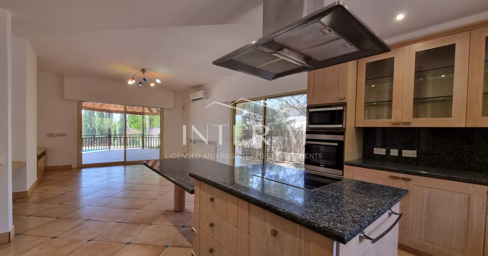 Beutiful Villa For Rent In Agios Tychon, Limassol  (4 Bedroom) photo 10