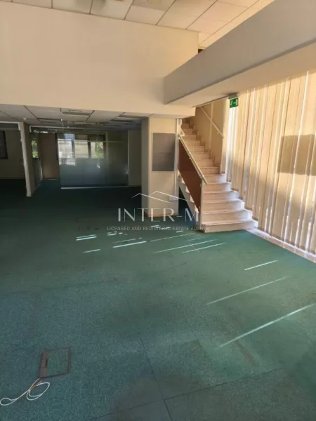 Commercial Space For Rent In Agioi Omologites, Nicosia, Cyprus (359 Sq.m) φωτογραφία 2