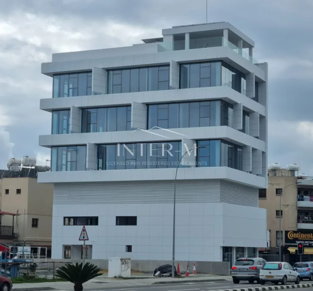 Ready To Move Luxury Offices For Rent In Kato Polemidia, Limassol (570 Sq.m) photo 5