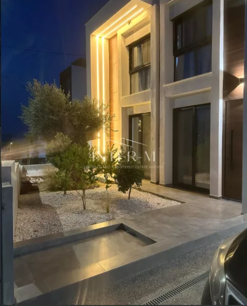 Luxury Villa For Rent In Pareklisia , Limassol  (4 Bedroom)