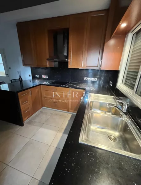 Cozy 2-Bedroom Ground Floor Apartment For Rent In Agia Triada, Limassol (2 Bedroom) photo 4