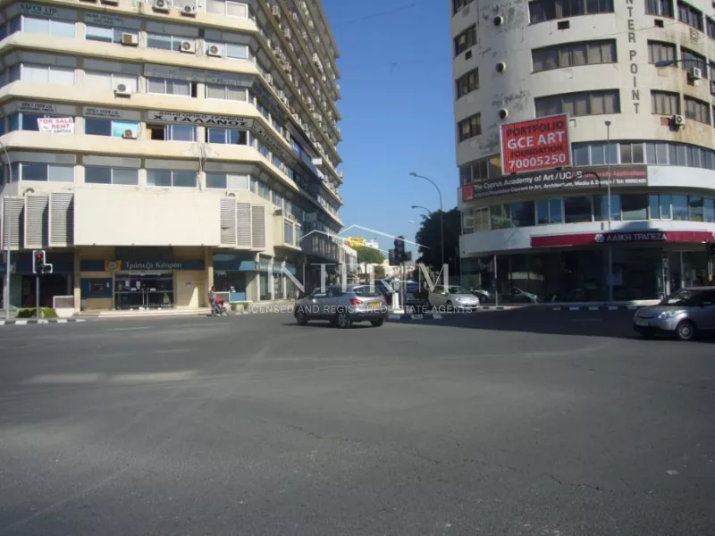 Shop In Katholiki Area photo 4
