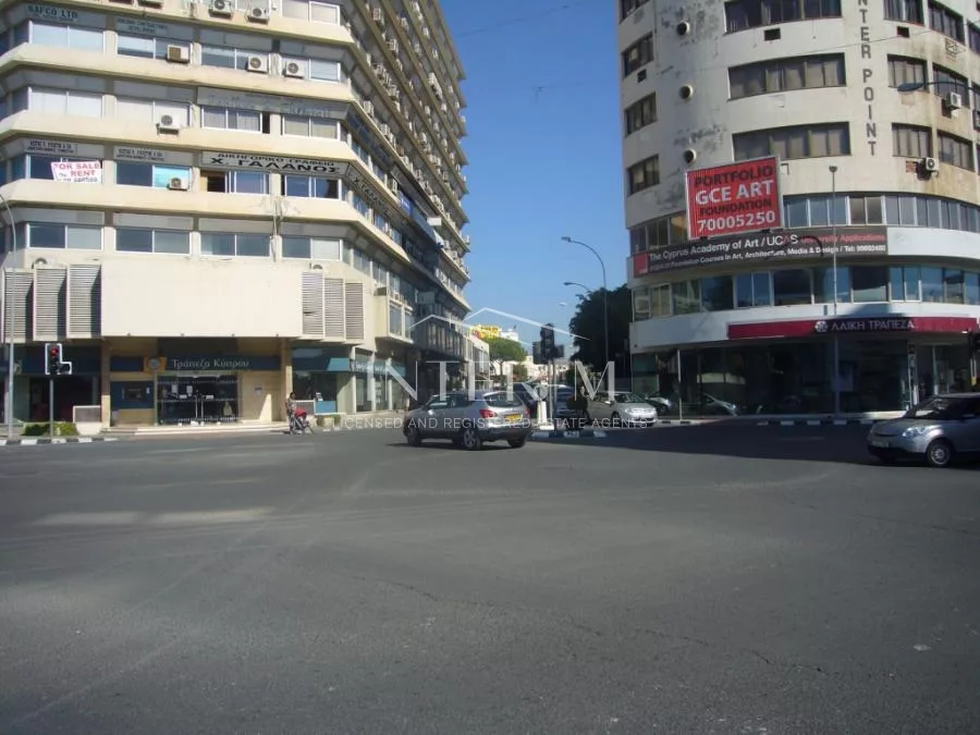 Shop In Katholiki Area photo 4