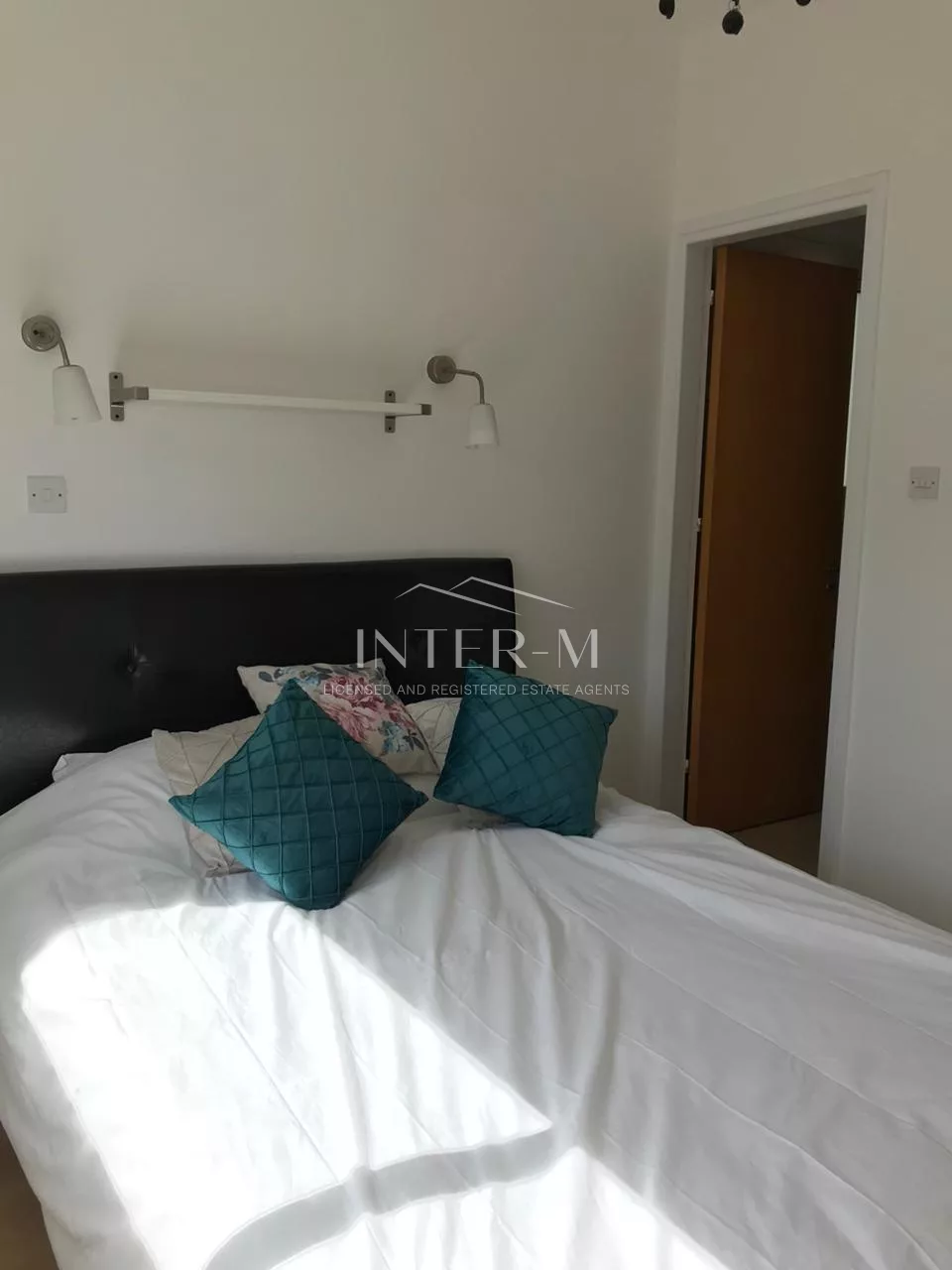 Villa For Rent In Agios Tychonas, Limassol (4 Bedroom) photo 9