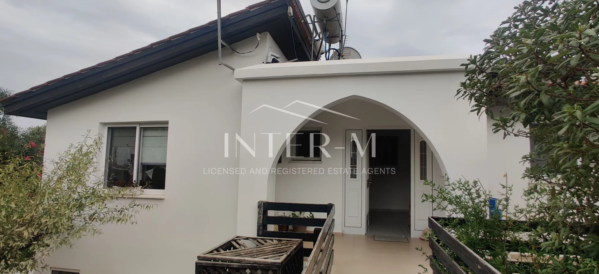 Beautiful Six-Bedrooms House For Sale In Tala , Paphos   (6 Bedroom)