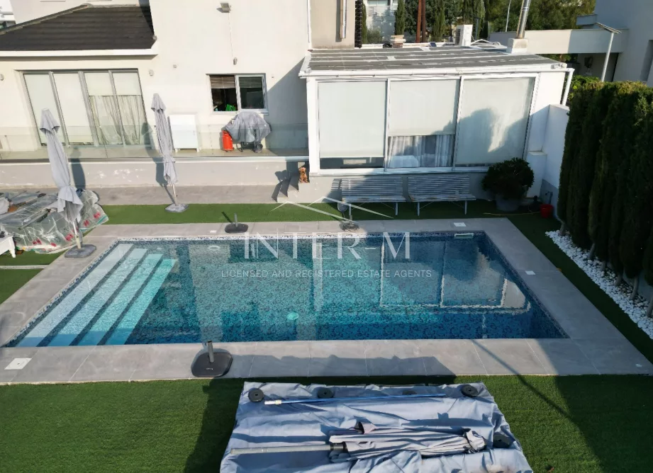 Luxury 3-Bedroom Villa For Rent – Agios Tychonas Tourist Area, Limassol,Cyprus (3 Bedroom)