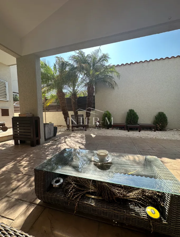 Modern Maisonette For Rent In Mouttagiaka , Limassol  (2 Bedroom) photo 13