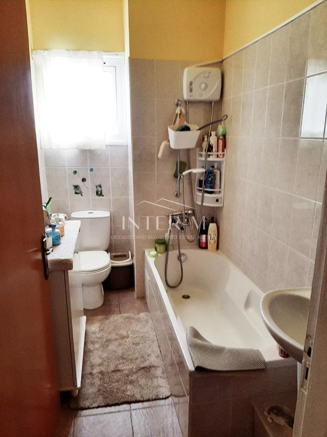 Spacious Apartment In Katholiki Area (3 Bedroom) photo 6