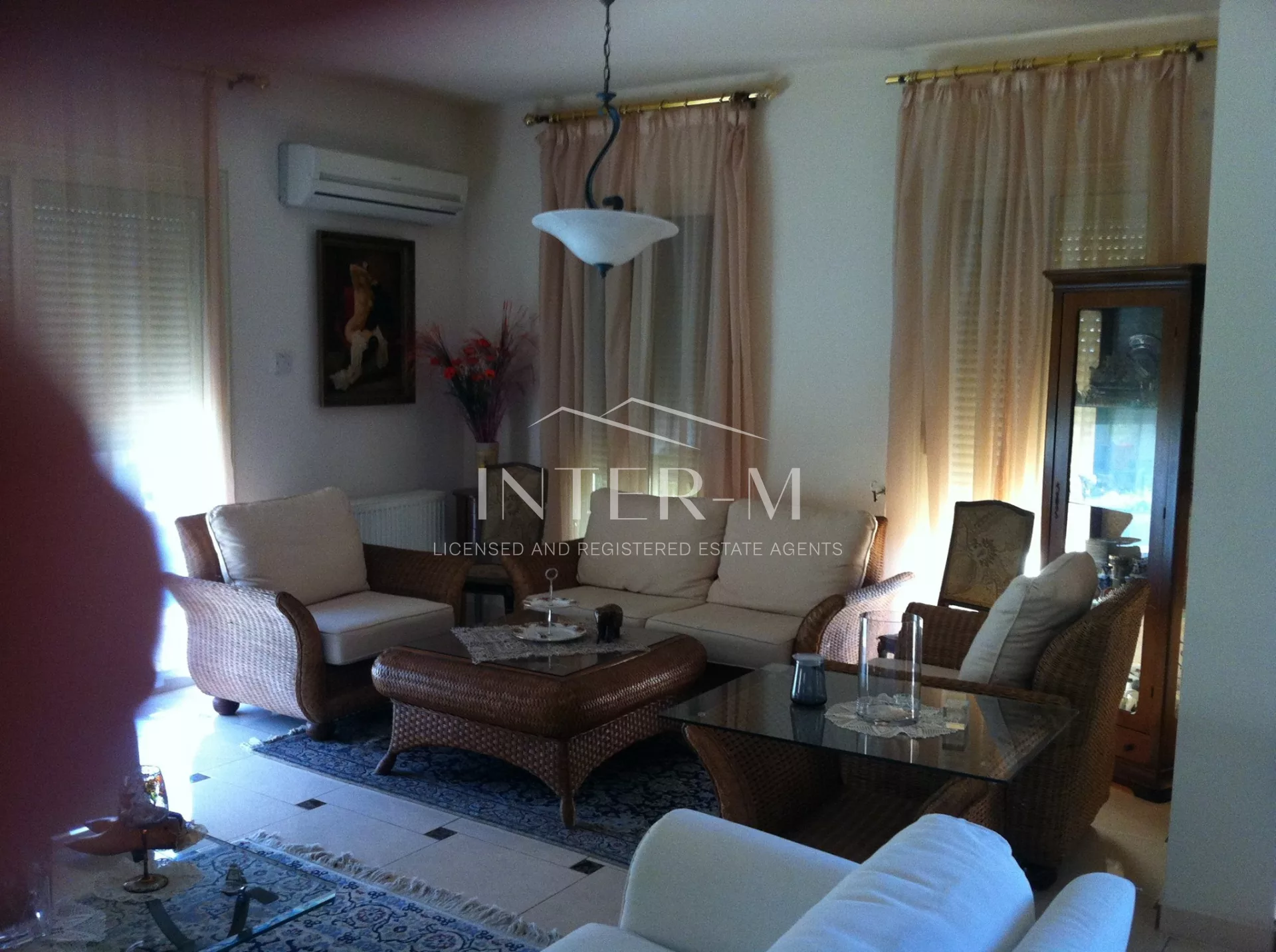 Villa For Sale In Panoraia Germasogeia (5 Bedroom) φωτογραφία 6