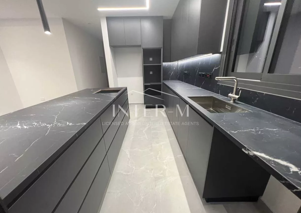 Beautiful Penthouse  For Sale In  Germasogeia , Limassol  (3 Bedroom) photo 3