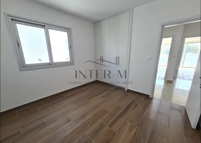 Detached House For Sale In Univeral,Paphos (4 Bedroom) φωτογραφία 12
