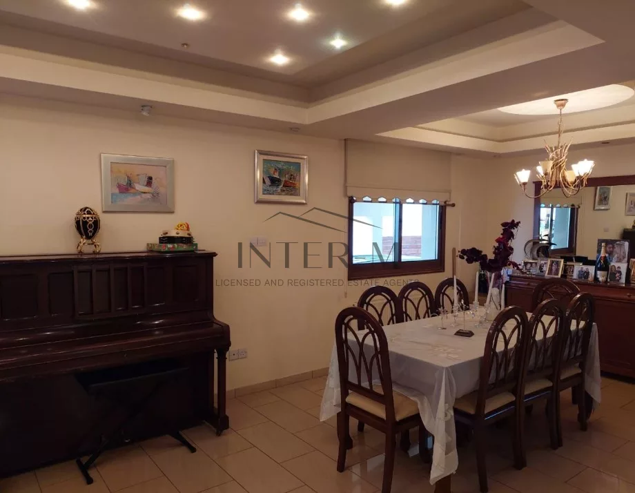 Spacious Semi-Detached House For Sale In Agios Athanasios, Limassol, Cyprus(4 Bedrooms) photo 8