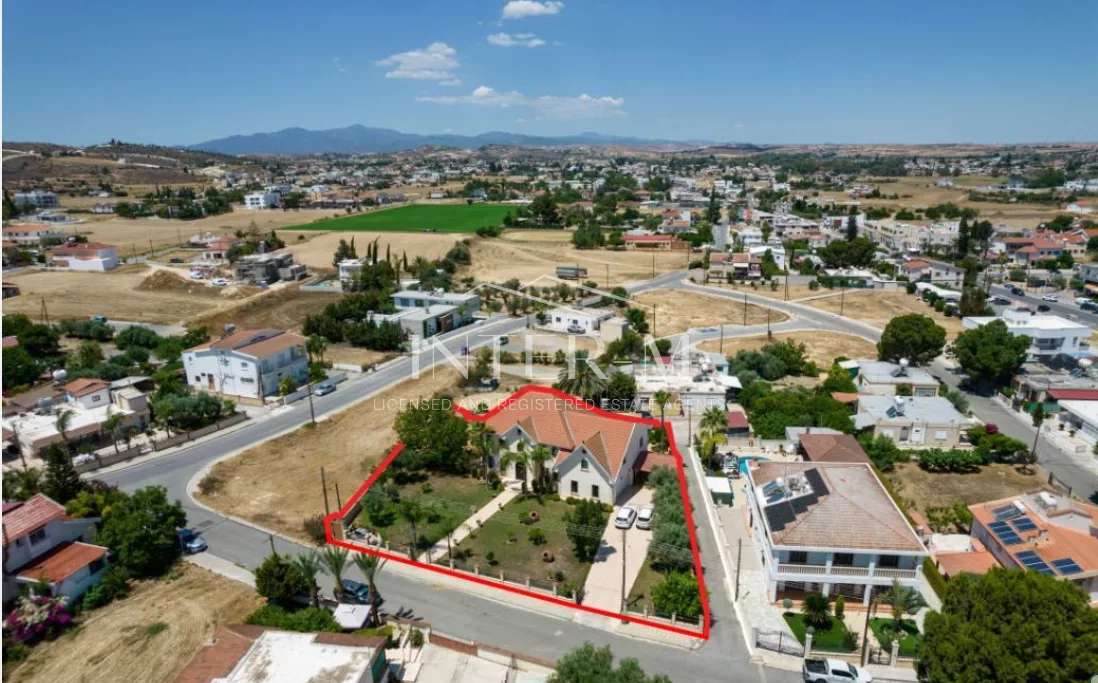 Spacious 5-Bedroom House For Sale In Dali, Nicosia, Cyprus  (5 Bedroom)