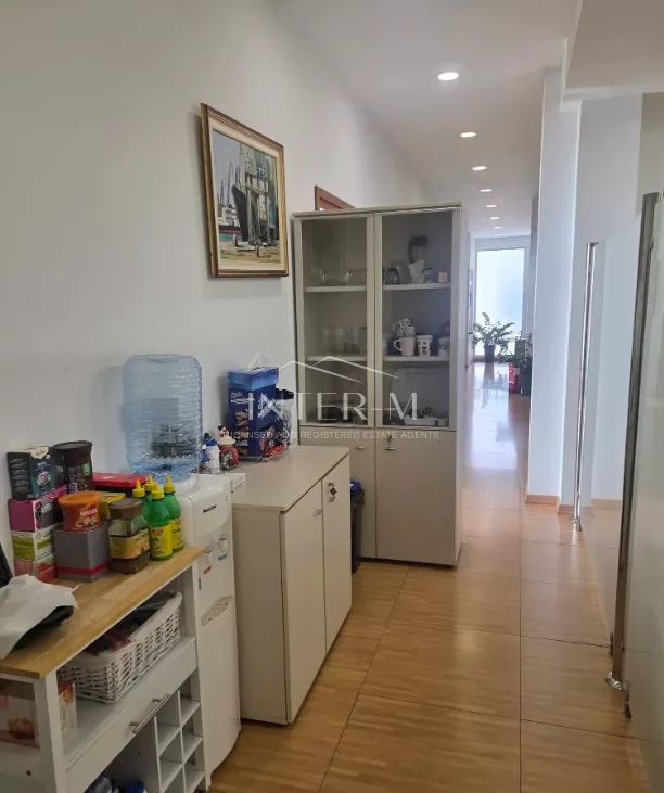 Prestigious Fully Furnished Office for Rent in Limassol Business District – Agia Triada,Limassol,Cyprus φωτογραφία 9