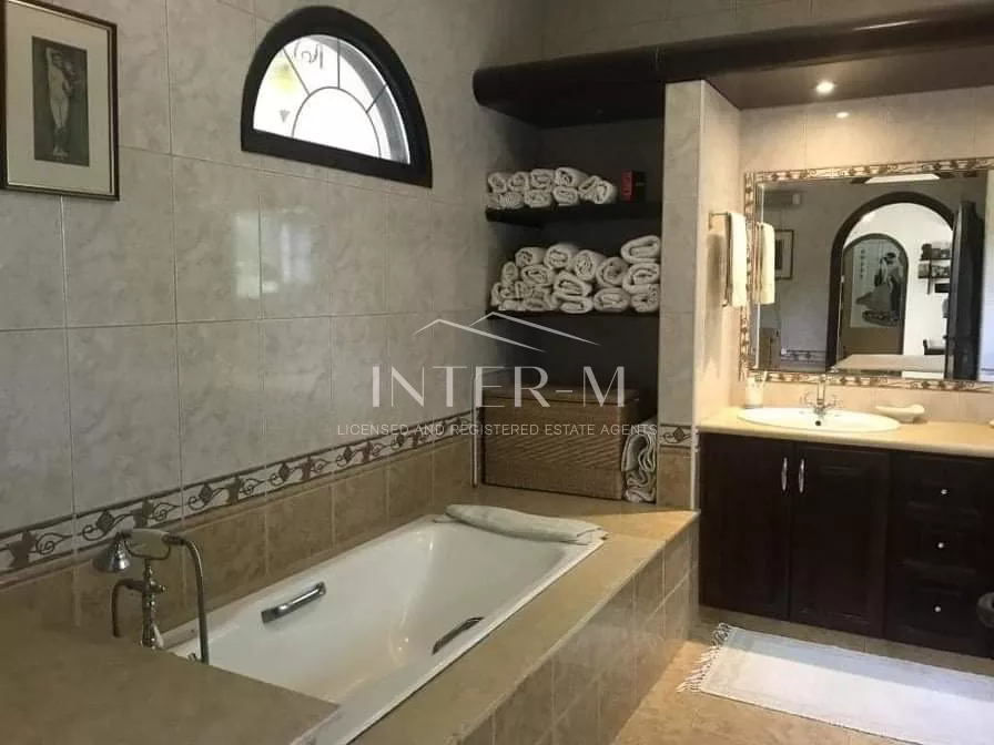 Spacious And Striking Villa For Sale In Mosfiloti, Larnaca (4 Bedroom) φωτογραφία 10
