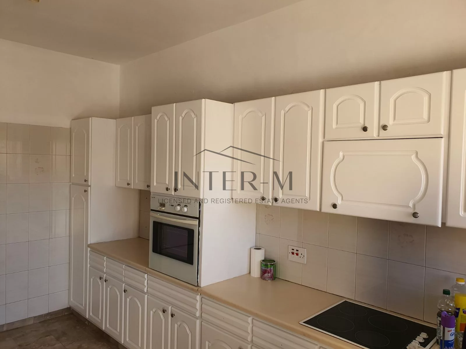 Semi-Detached House For Sale In Ayios Spyridonas, Limassol (3 Bedroom) φωτογραφία 8