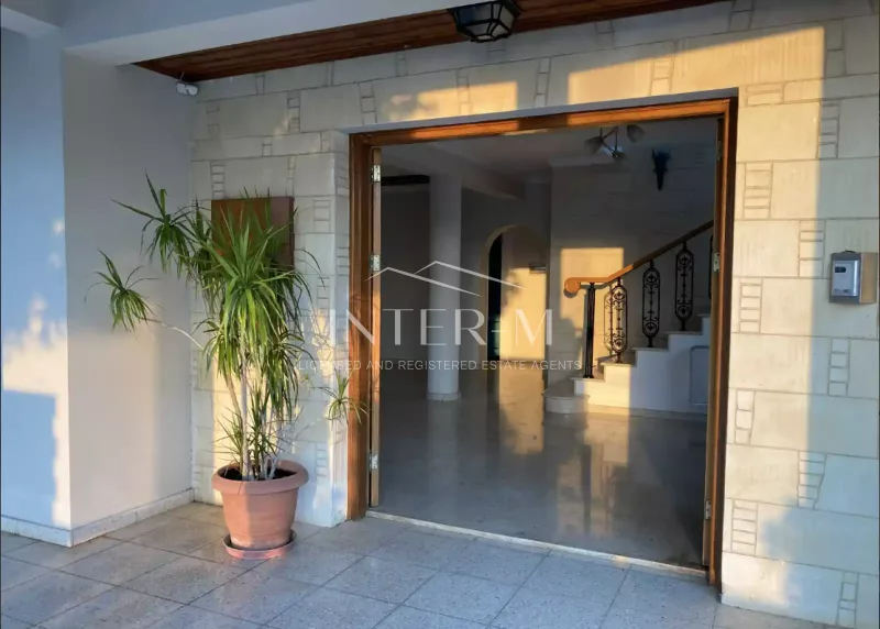 Semi- Detached House For Sale In Nicosia, Lakatamia  (4 Bedroom) φωτογραφία 2