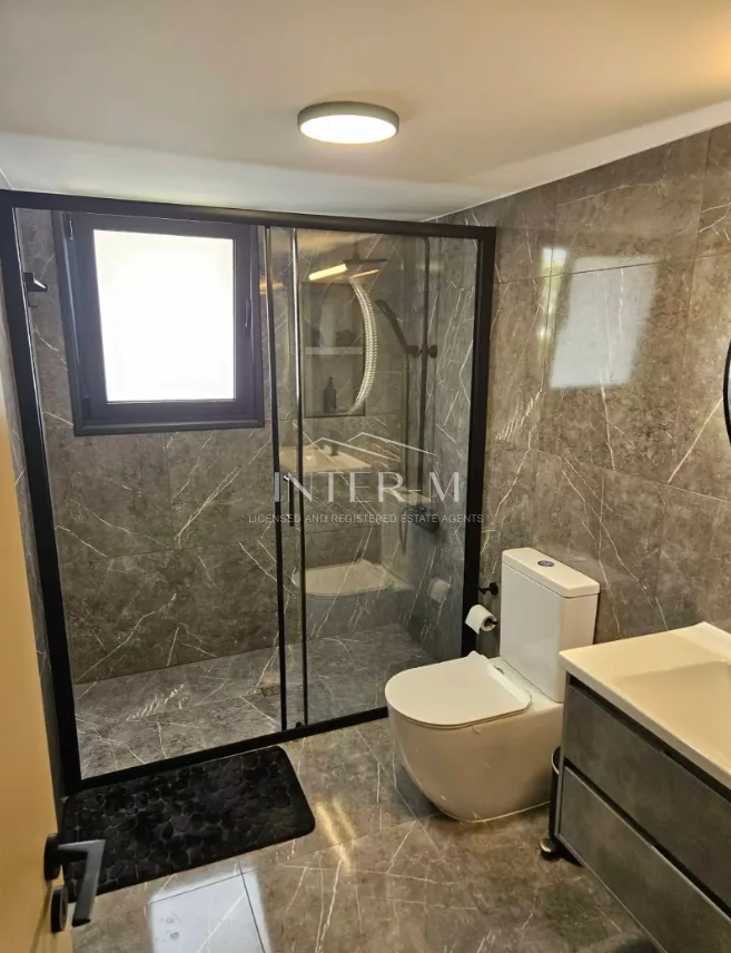 Fully Renovated 3-Bedroom Apartment For Sale In Mesa Geitonia, Limassol (3 Bedroom) φωτογραφία 11