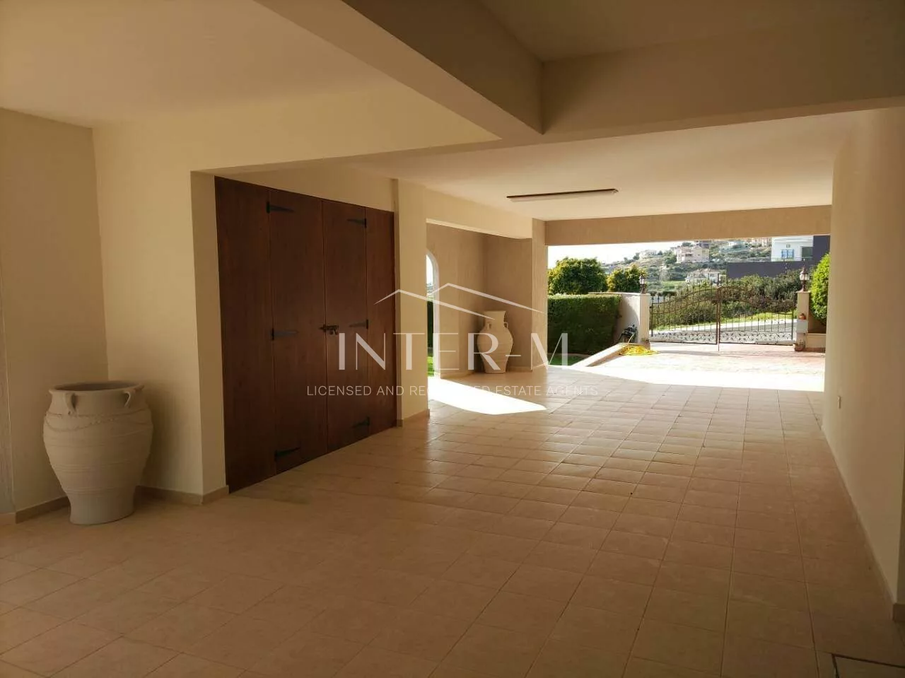 Luxury Villa For Sale In Agios Athanasios , Limassol(5 Bedroom) φωτογραφία 4