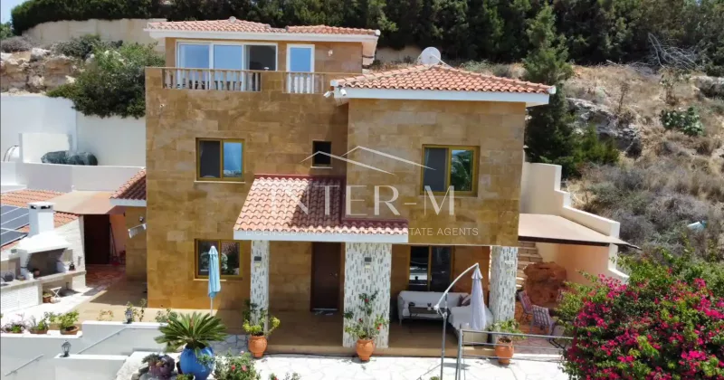 Luxurious 4-Bedroom Villa For Sale In Kato Paphos, Paphos (4 Bedroom)